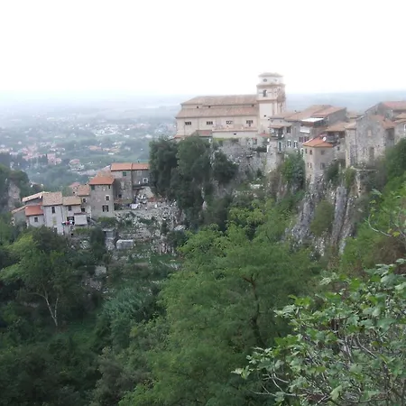 Dell' Artista Artena