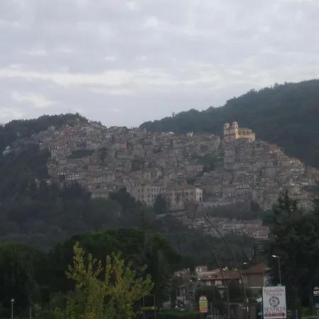 Dell' Artista